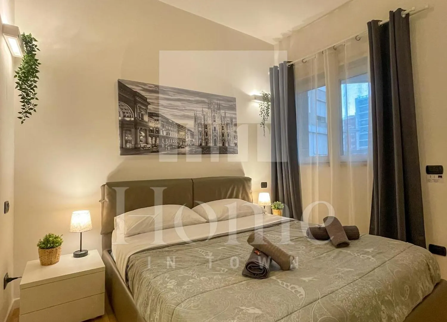 Home In Town - Porta Nuova District Milan 0*,  Italy