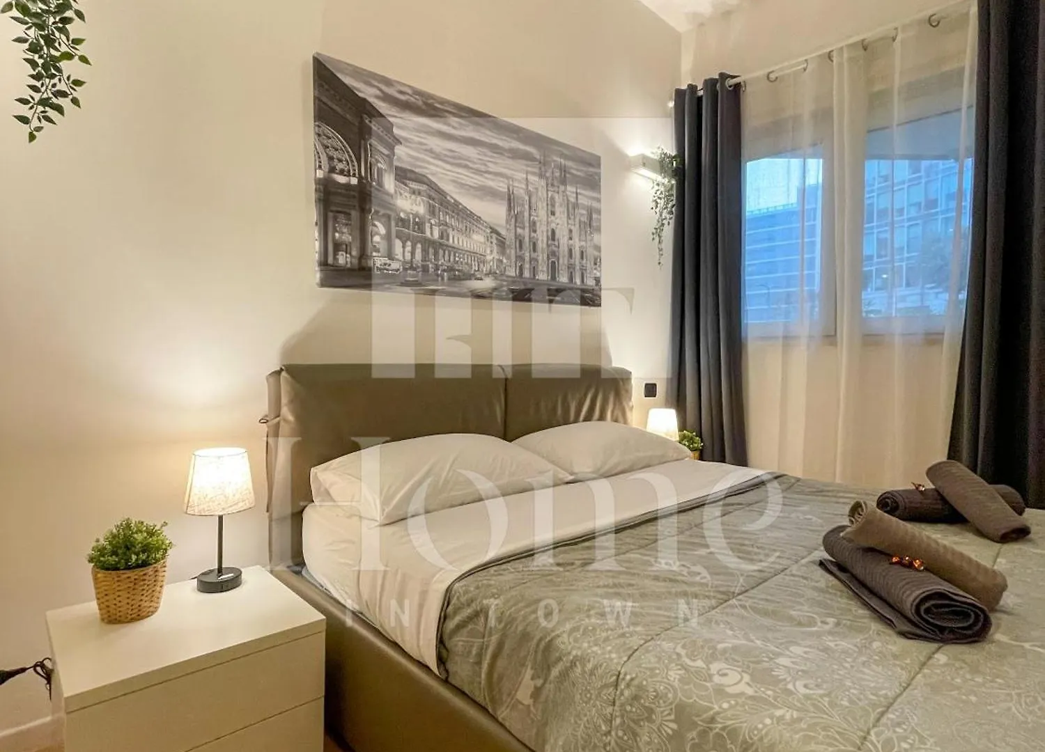 Home In Town - Porta Nuova District Milan Apartment