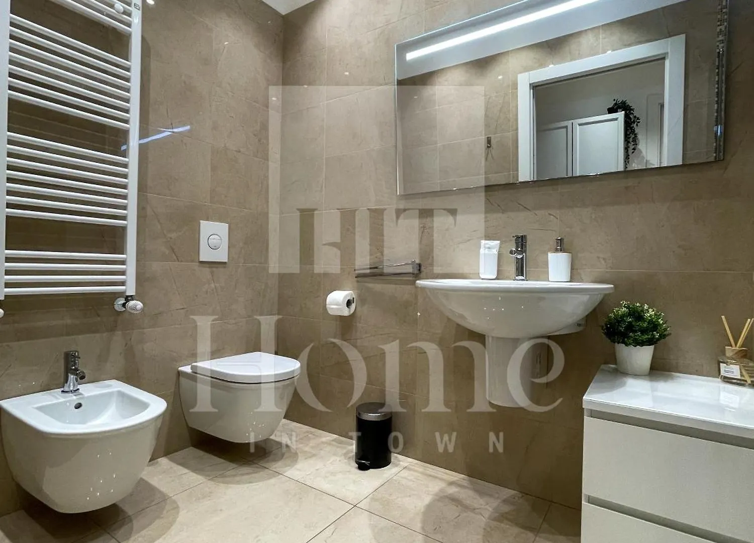 Home In Town - Porta Nuova District Milan Apartment